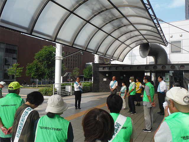 JR陸前原ノ町駅前における啓発活動(社明宮城野地区)